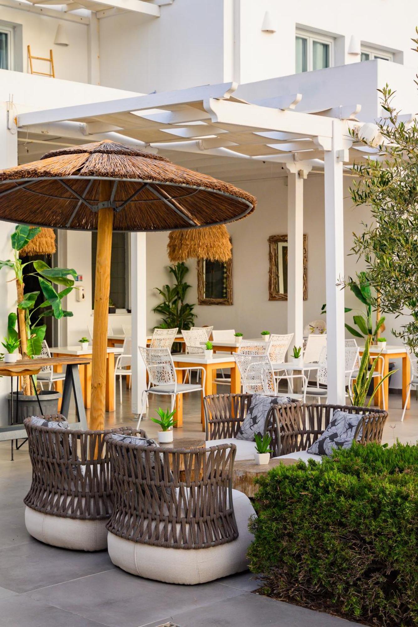 Hotel Impressive One Ormos Athinios Zewnętrze zdjęcie